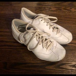 Nike Cheer Shows Size 7